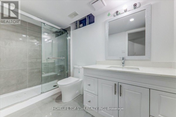 207 Wesmina Avenue, Whitchurch Stouffville, ON L4A5A2 Photo 4