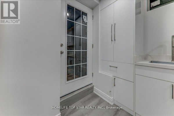 207 Wesmina Avenue, Whitchurch Stouffville, ON L4A5A2 Photo 5