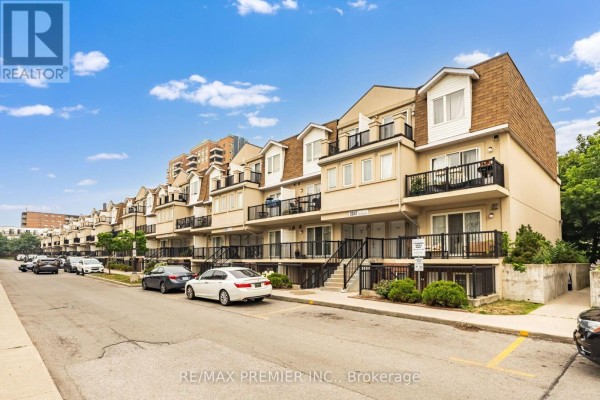 2072 - 3041 Finch Avenue W, Toronto, ON, photo 3