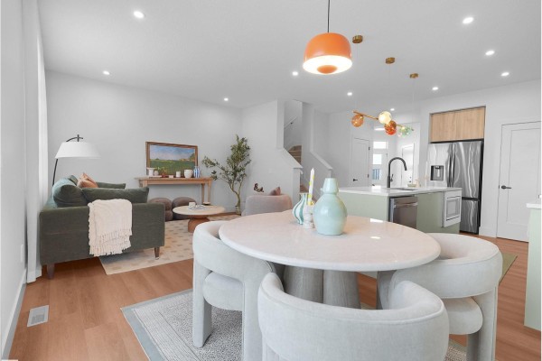Kitchen - 20727 40 Av Nw, Edmonton, AB T6M3G1 Photo 3