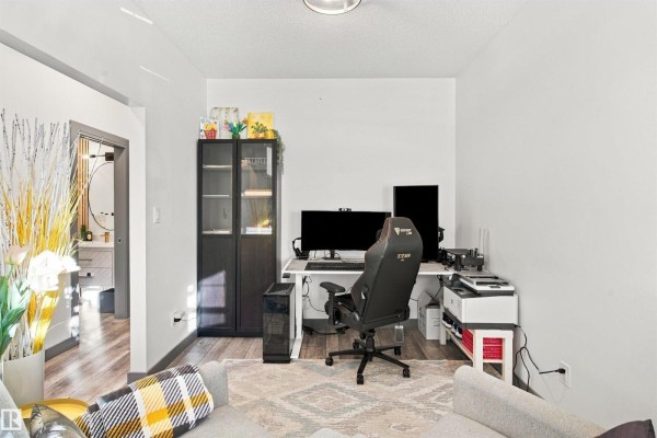 Primary Bedroom - 20746 96a Av Nw, Edmonton, AB T5T4N2 Photo 4