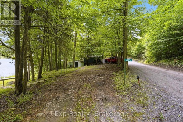 2077 Hambly Lane, Frontenac, ON, photo 2