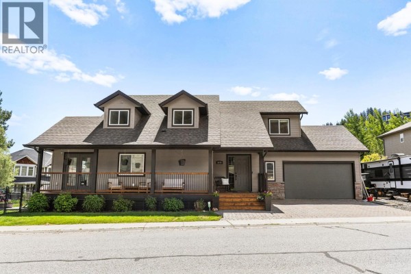 2079 Shelby Crescent, West Kelowna, BC, photo 2
