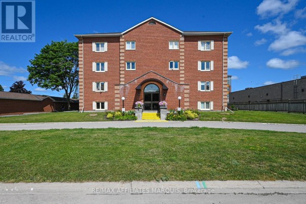 208 - 10 Armstrong Drive, Smiths Falls, ON, photo 2