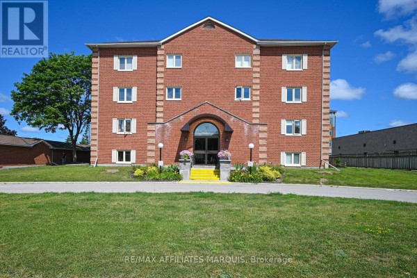 208 - 10 Armstrong Drive, Smiths Falls, ON, photo 3