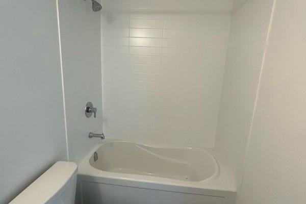 208 - 103 Roger Street, Waterloo, ON N2J0G2 Photo 5