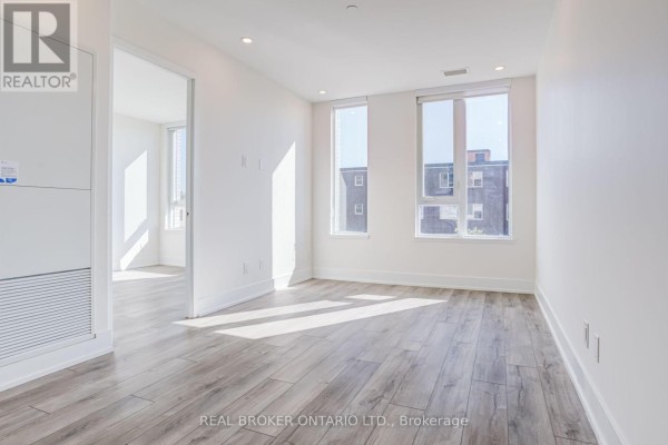 208 - 11 Maryport Avenue, Toronto, ON M3M0E2 Photo 2
