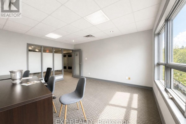 208 - 111 Sherwood Drive, Ottawa, ON K1Y3V1 Photo 4