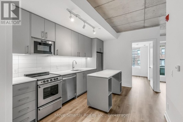 208 - 115 Larchmount Avenue, Toronto, ON, photo 2