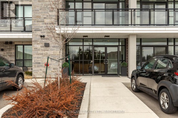 208 - 120 Springvalley Crescent, Hamilton, ON, photo 2