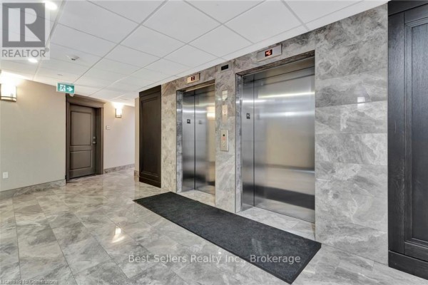 208 - 125 Shoreview Place, Hamilton, ON L8E0K3 Photo 5