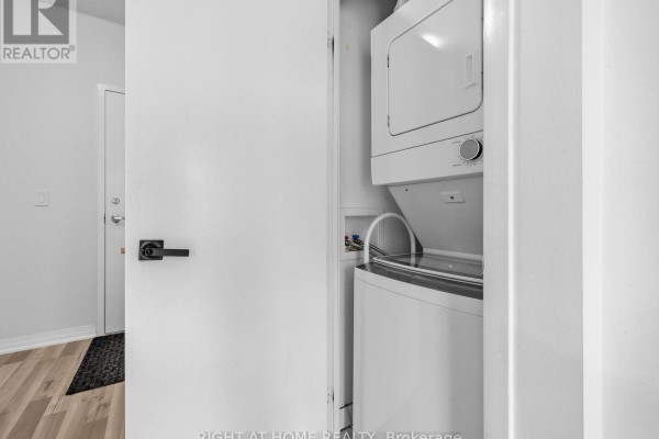208 - 155 Legion Road N, Toronto, ON, photo 3