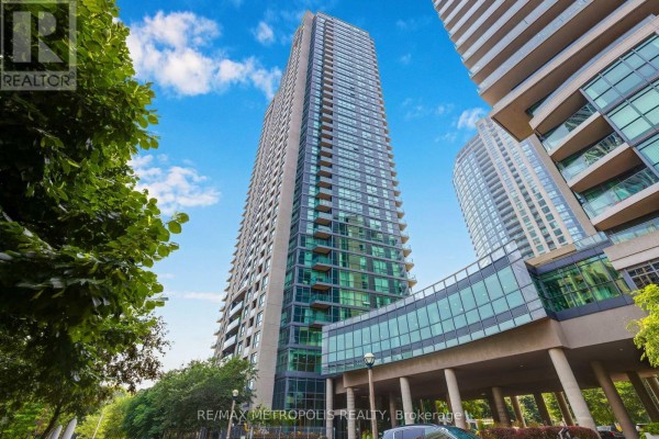 208 - 215 Fort York Boulevard, Toronto, ON M5V4A2 Photo 3