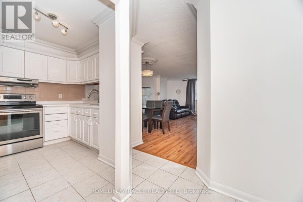 208 - 236 Albion Road, Toronto, ON, photo 3
