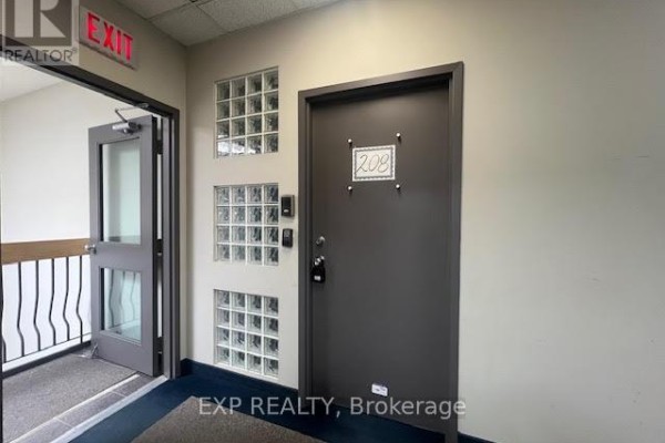 208 - 275 Renfrew Drive, Markham, ON L3R0C8 Photo 5