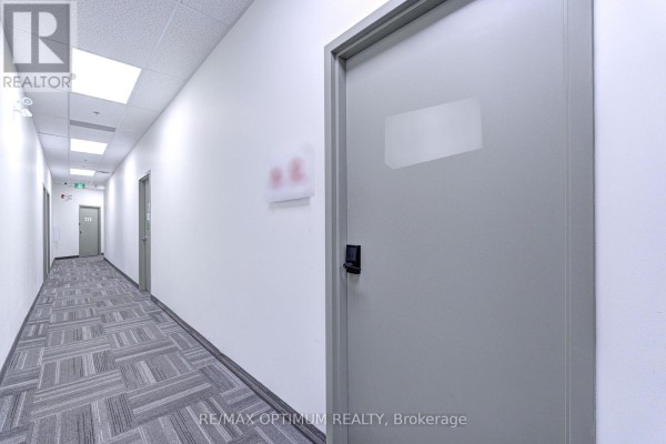 208 - 3465 Platinum Drive, Mississauga, ON L5M2S1 Photo 3