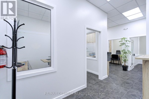 208 - 3465 Platinum Drive, Mississauga, ON L5M2S1 Photo 5