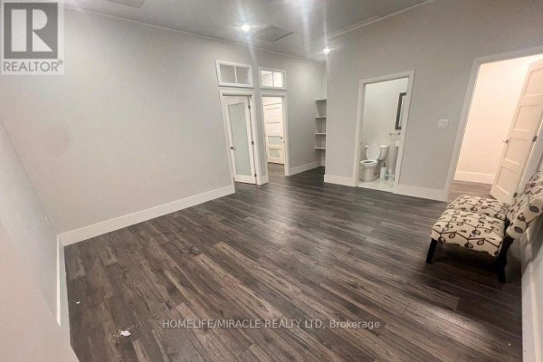 208 - 3495 Rebecca Street, Oakville, ON, photo 2