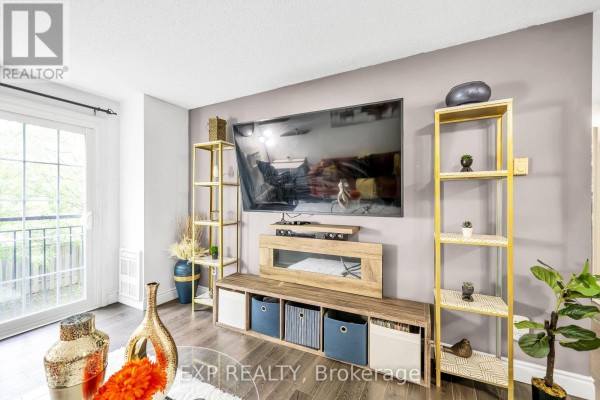 208 - 83 Aspen Springs Drive, Clarington, ON L1C5J7 Photo 4