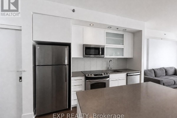208 - 98 Richmond Road, Ottawa, ON K1Z0B2 Photo 3