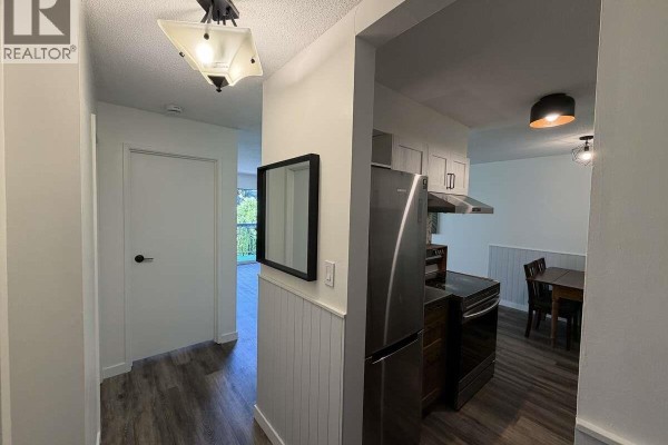 208 1045 Howie Avenue, Coquitlam, BC V3J1T5 Photo 5