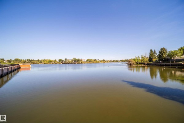 #208 11260 153 Av Nw, Edmonton, AB T6X6E7 Photo 4