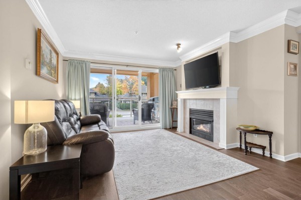 208 15155 22 Avenue, Surrey, BC V4A9T4 Photo 5