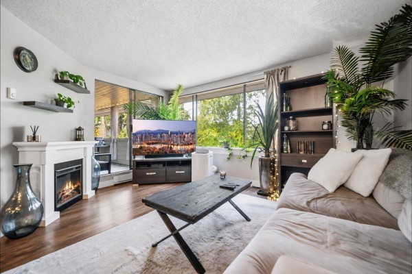 208 15272 19 Avenue, Surrey, BC V4A1X6 Photo 2