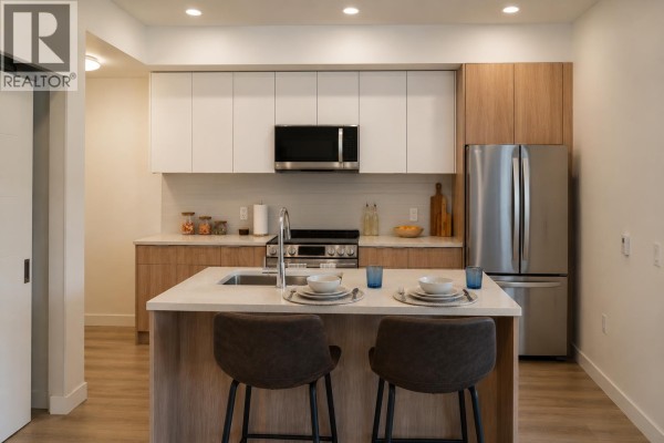 208 245 Bewicke Avenue, North Vancouver, BC V7M0H5 Photo 4