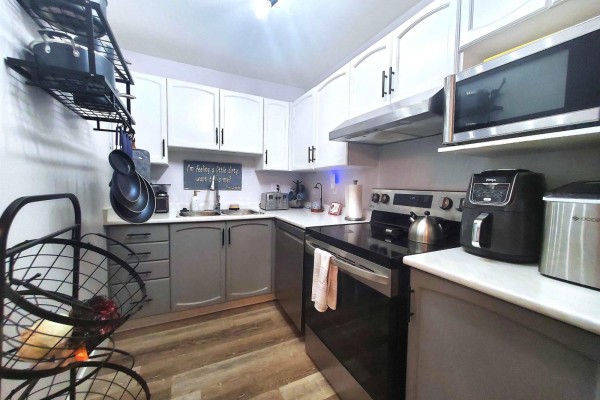 208 2964 Trethewey Street, Abbotsford, BC V2T6P4 Photo 3