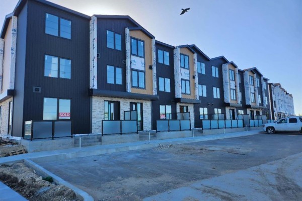 208 40 Joe Keeper Way, Winnipeg