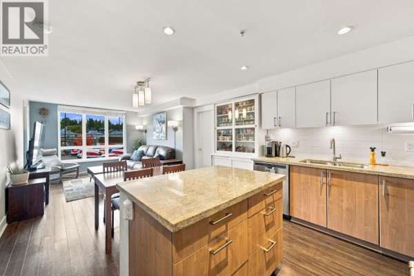 208 85 Eighth Avenue, New Westminster