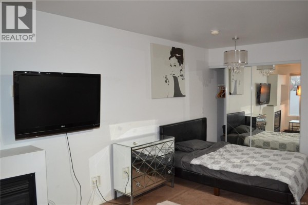 208 932 Johnson St, Victoria, BC V8V3N4 Photo 4