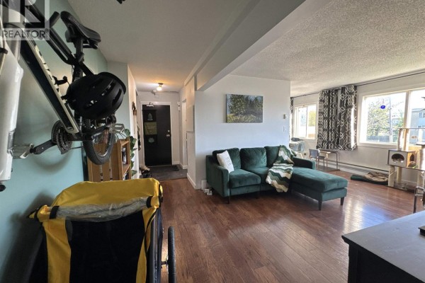 208 9815 104 Avenue, Fort St  John, BC, photo 3