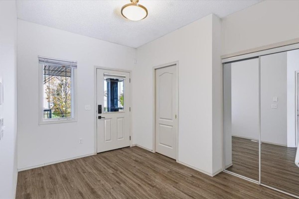 Primary Bedroom - 208 Bellflower Road, Winnipeg, MB R3Y0H9 Photo 5