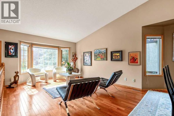 Kitchen - 208 Hawkview Manor Place Nw, Calgary, AB T3G2Z6 Photo 3