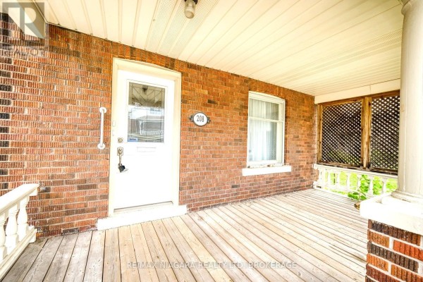 208 Hellems Avenue, Welland, ON L3B3B7 Photo 2