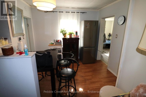 Primary Bedroom - 208 Hincks Street, Goderich), ON N7A3C8 Photo 5