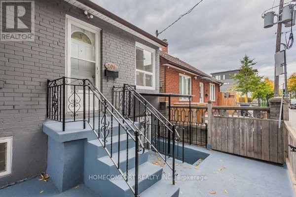 Bedroom - 208 Manning Avenue, Toronto, ON M6J2K7 Photo 3