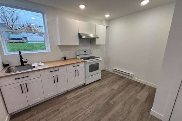 208 Notre Dame Street, Winnipeg, MB R2H0C3 Photo 5