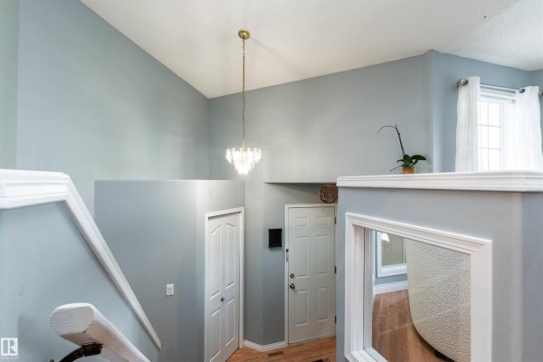 Family room - 208 Rainbow Cr, Sherwood Park, AB T8A5W6 Photo 4