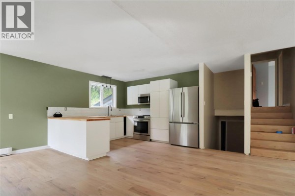 Foyer - 208 Schmidt Road, Clearwater, BC V0E1N2 Photo 5