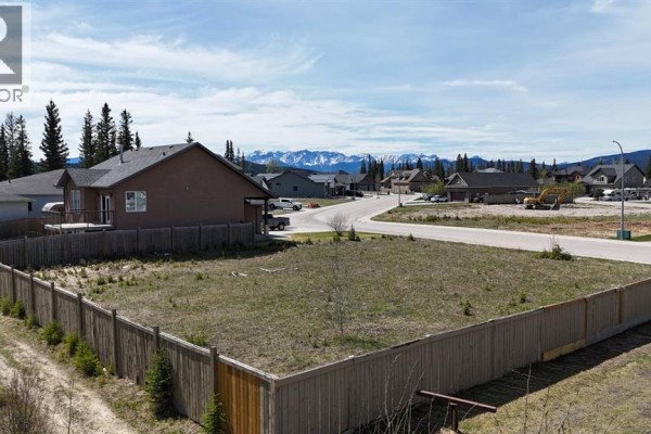 208 Trestle Place, Hinton, AB T7V0B8 Photo 4