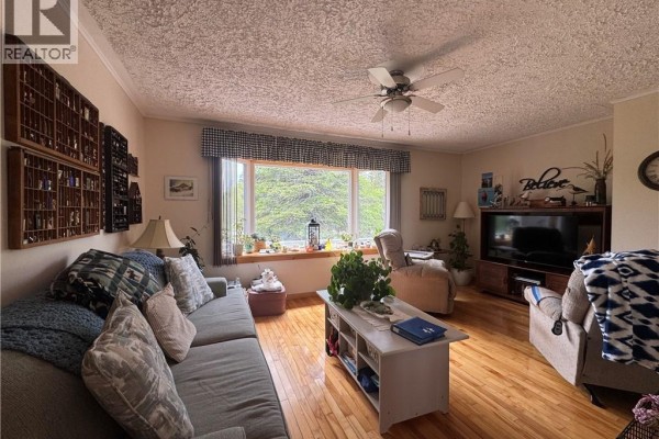 Dining room - 208 Whistle Road, Grand Manan, NB E5G1B5 Photo 4