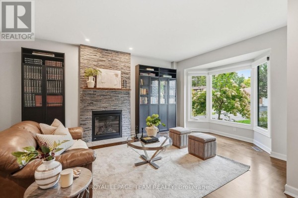 Great room - 2080 Fairbanks Avenue, Ottawa, ON K1H5Z1 Photo 4