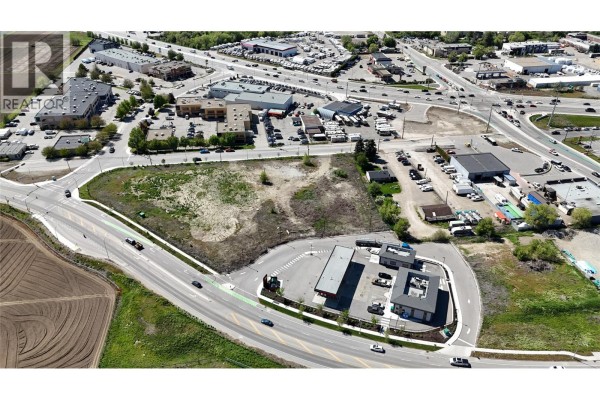 2080 Rutland Road N, Kelowna, BC V1X4Z9 Photo 5