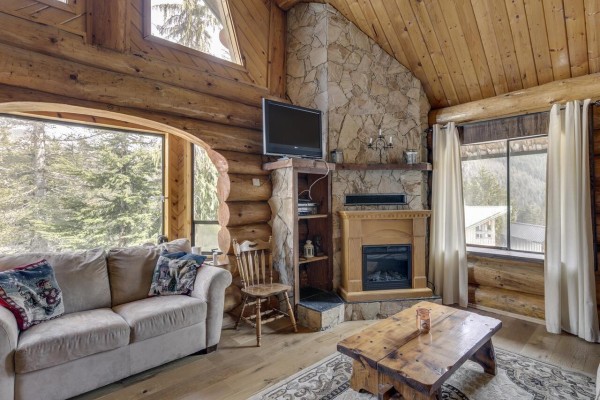 20807 Sakwi Creek Road, Mission, BC V0M1A1 Photo 5