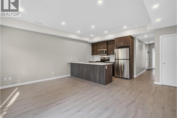 4pc Bathroom - 2081 11 Avenue Ne Unit# 13, Salmon Arm, BC V1E0G1 Photo 3