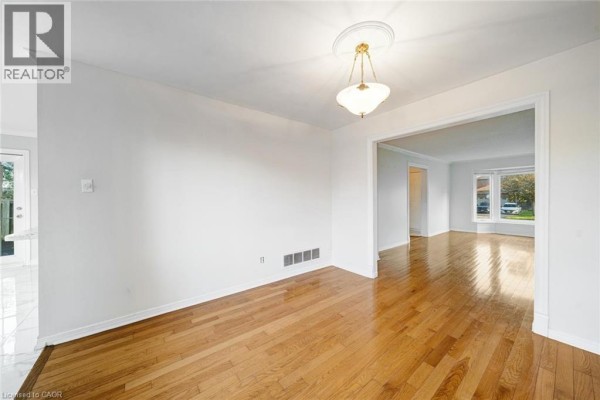 2081 Lynn Heights Drive, Pickering, ON, photo 3