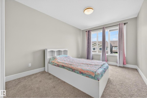 Kitchen - 2083 Price Landing Ld Sw, Edmonton, AB T6W3W1 Photo 3